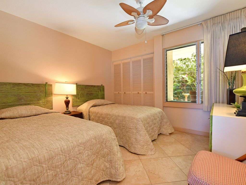 Guest Room with 2 twins