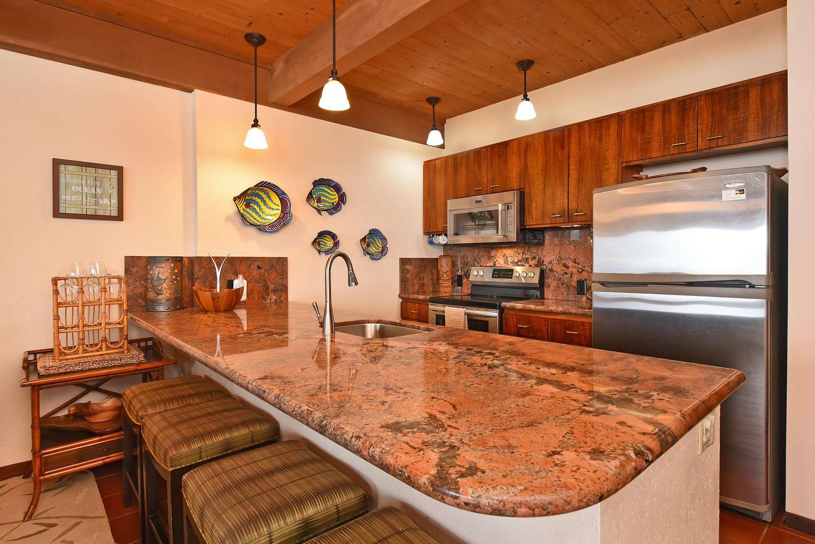 Kitchen / Bar