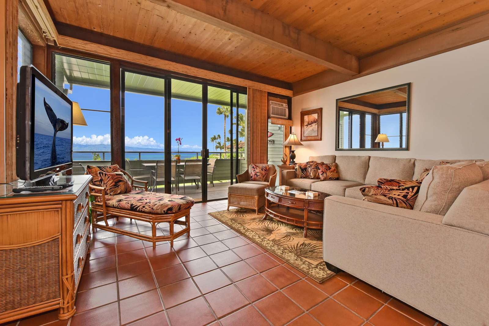Living Room w/Amazing Views