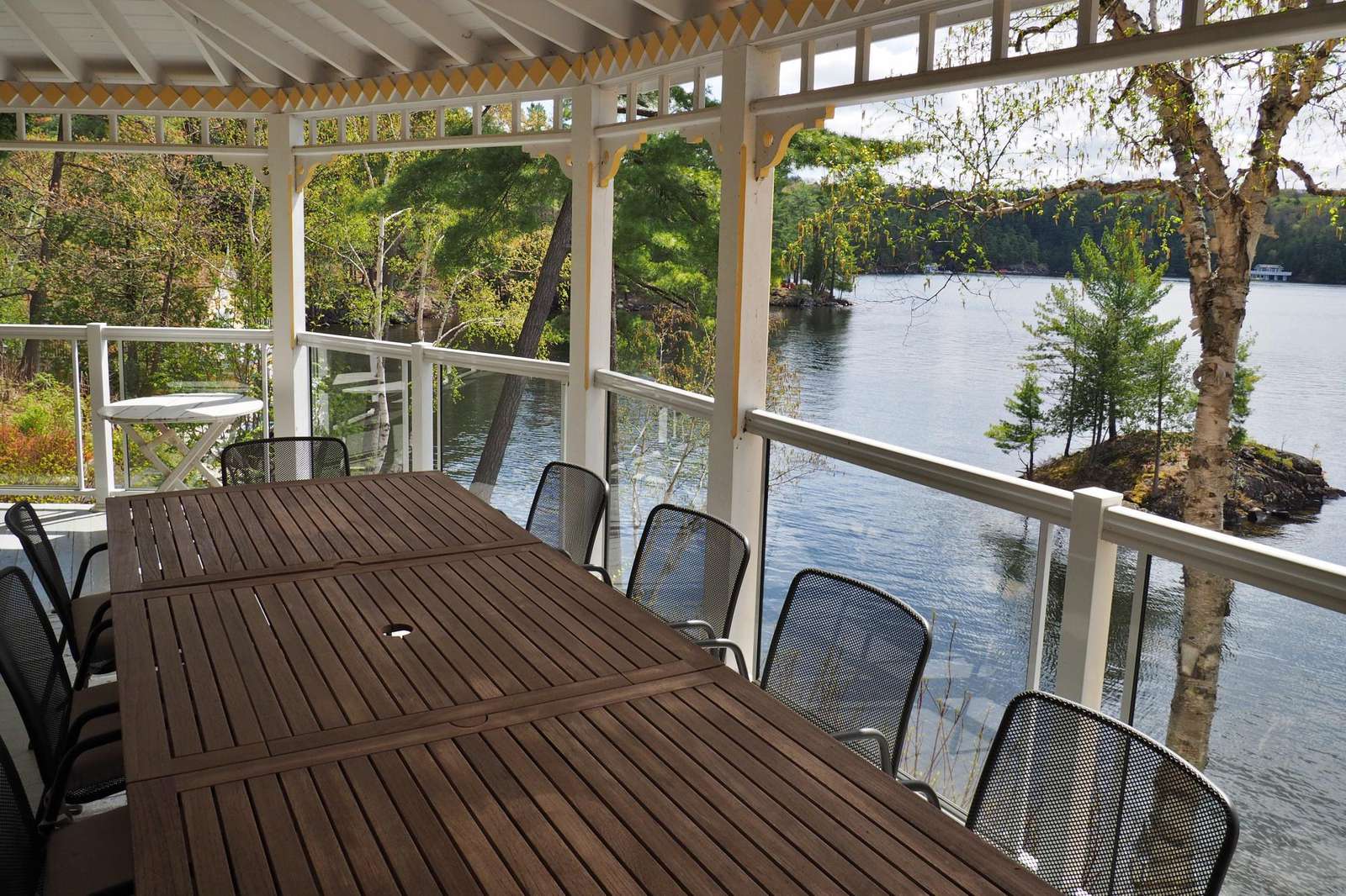 Veranda Dining for 12