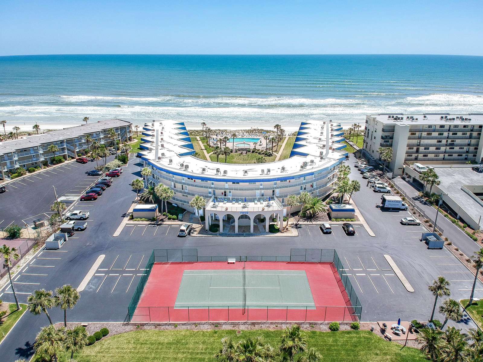 Complex with Tennis/Pickle Ball Court