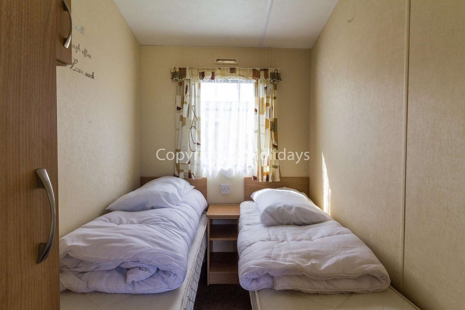 Cosy twin bedroom