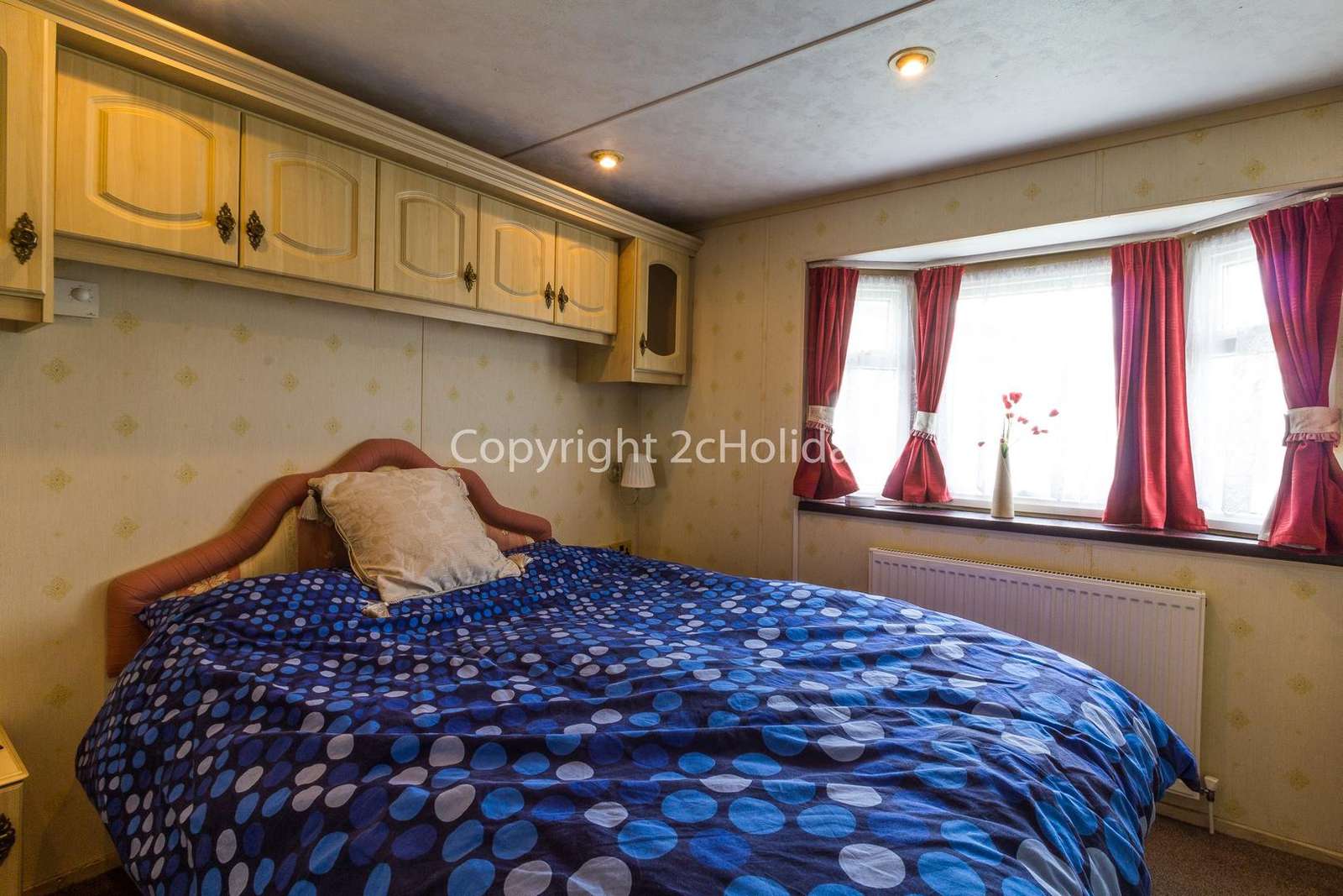 Great size master bedroom with a king size bed!