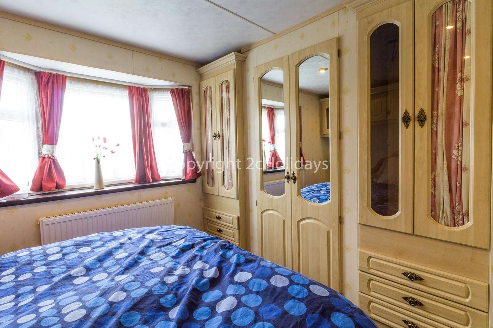 You can find plenty of storage in this master bedroom as well as an en-suite!