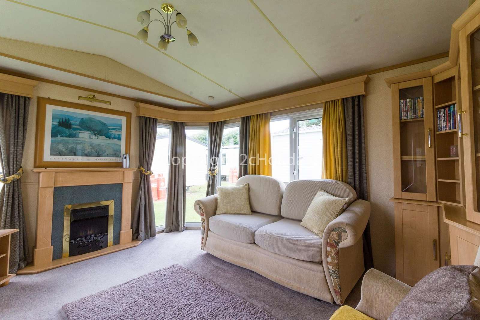 Spacious living area, great for families