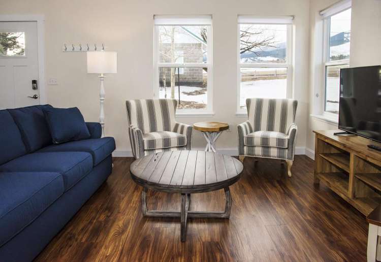 Aspen Grove Bungalow Preview 0