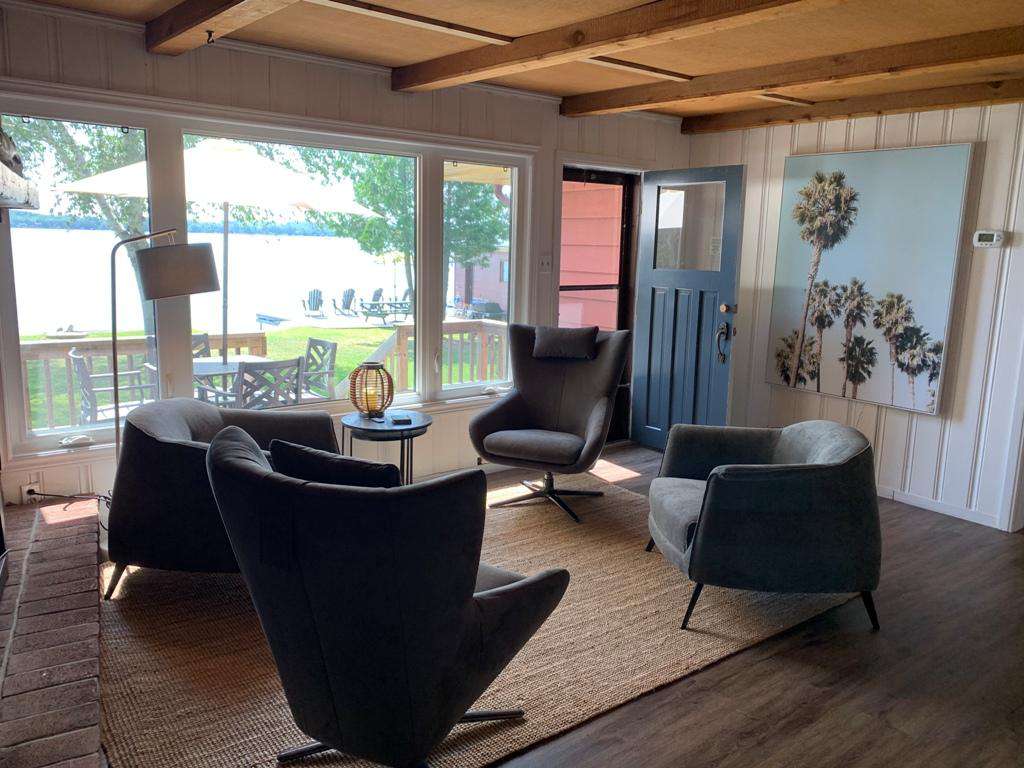 Sitting Area