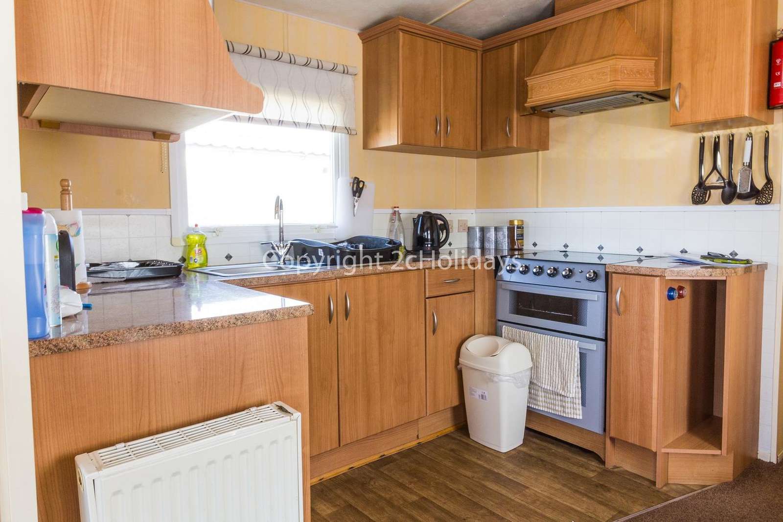 Fully equipped kitchen, perfect for self-catering holidays!