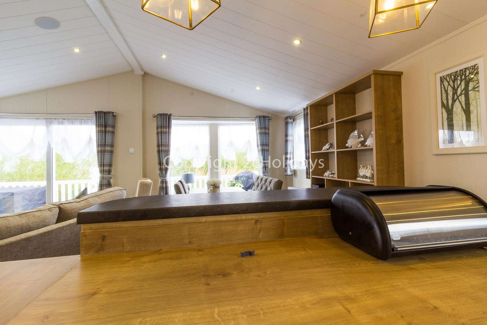 Light and spacious lodge!