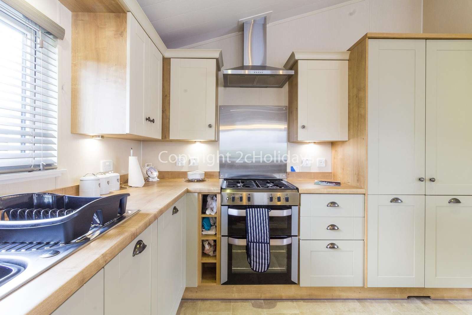 Stunning kitchen!
