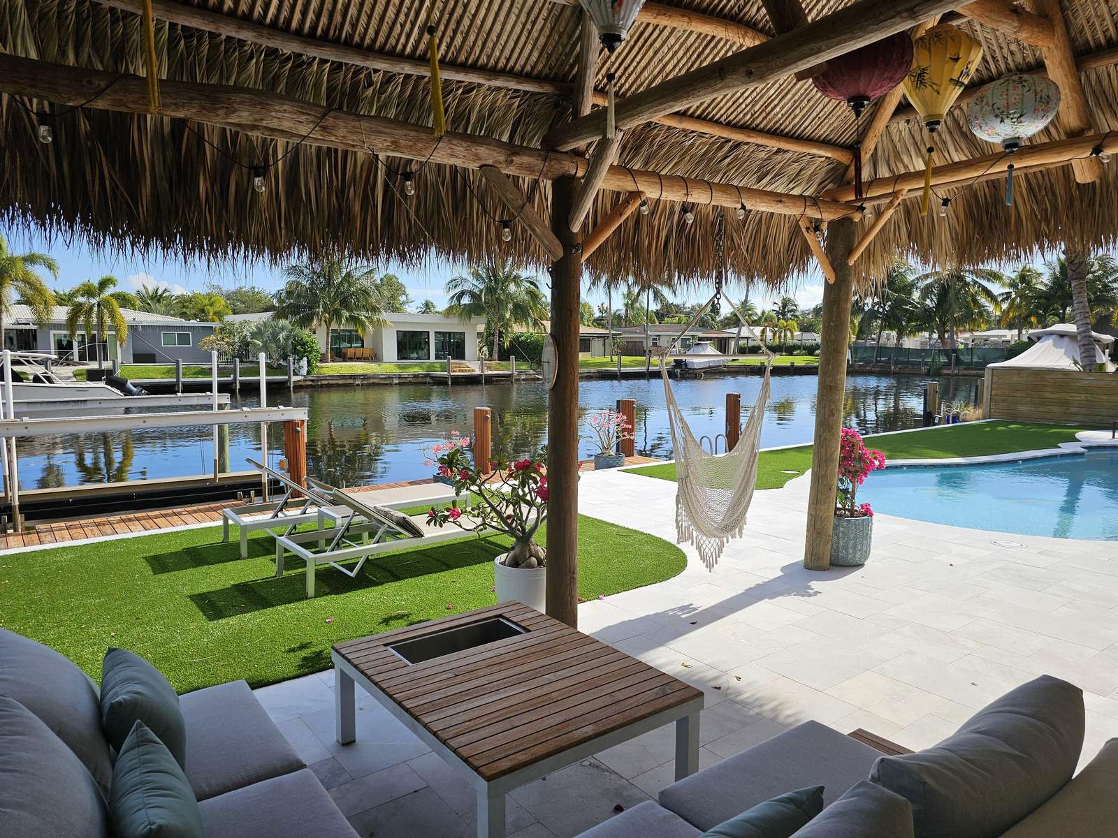 Villa Garden Isle Preview 0