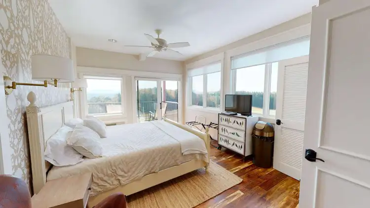 Bedroom 9 – Big Creek Lodge Preview 0