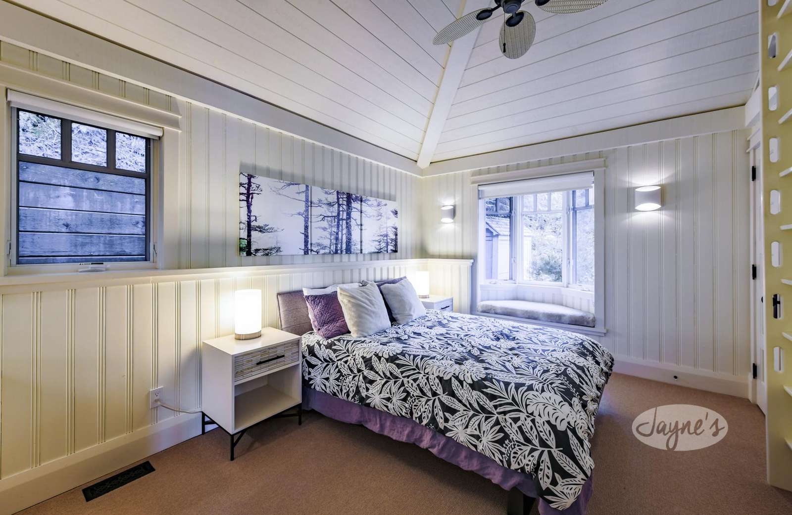 Bedroom 2 - Upper Level