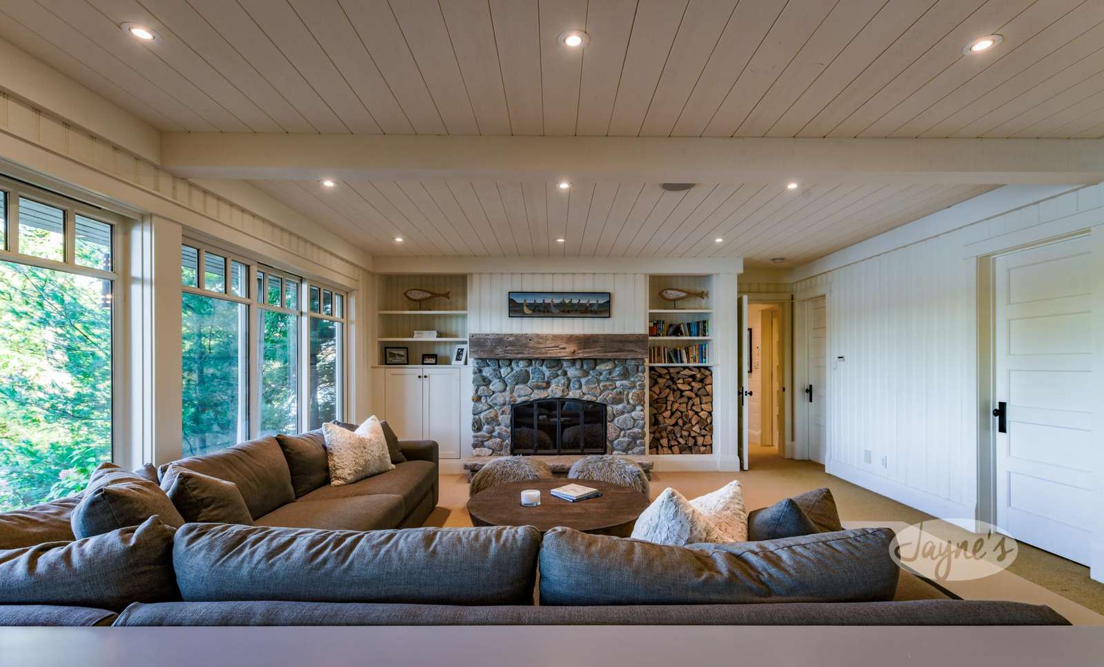 Family Room & Fireplace