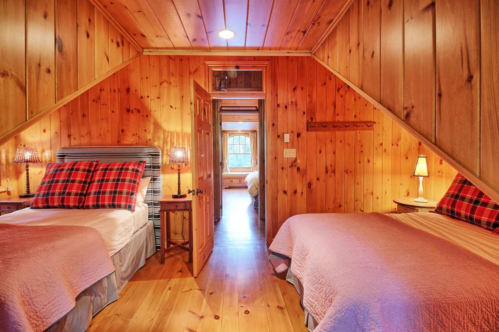 Boathouse 2 Double Beds