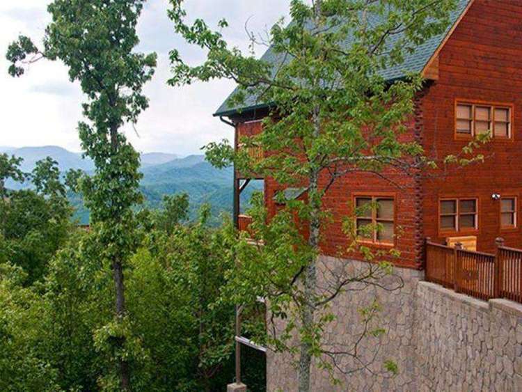 Tennessee Treasure – Starr Crest Resort Preview 0