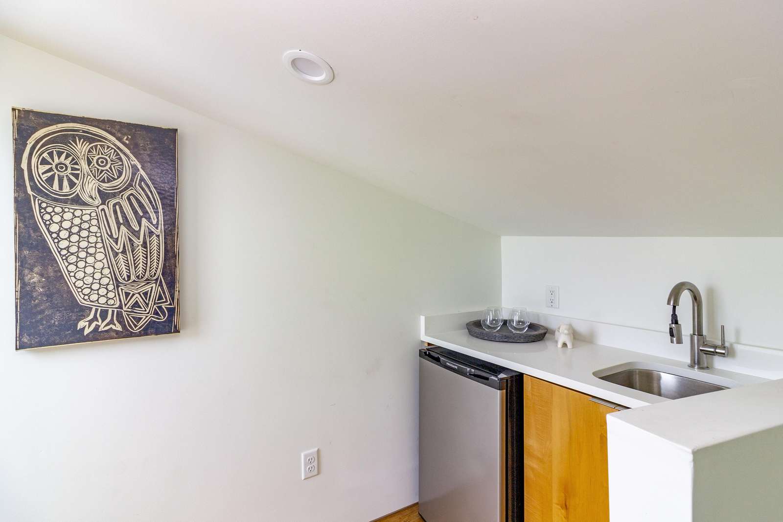 3rd Floor Wet Bar