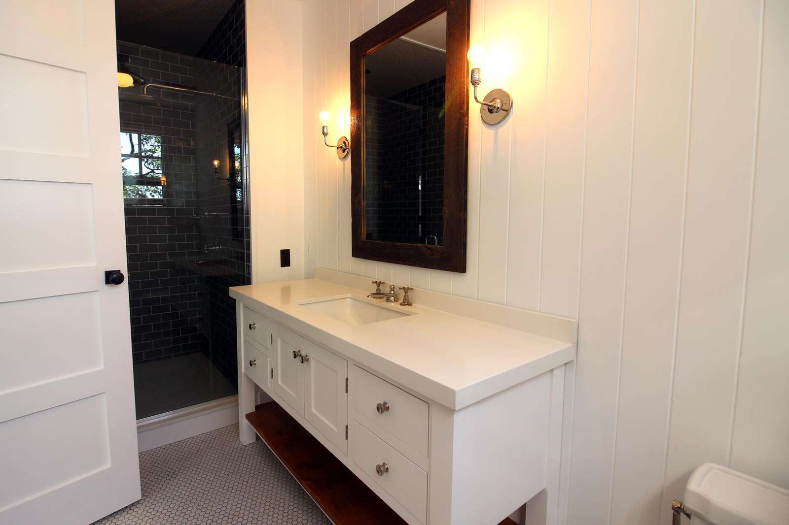 3-piece bath