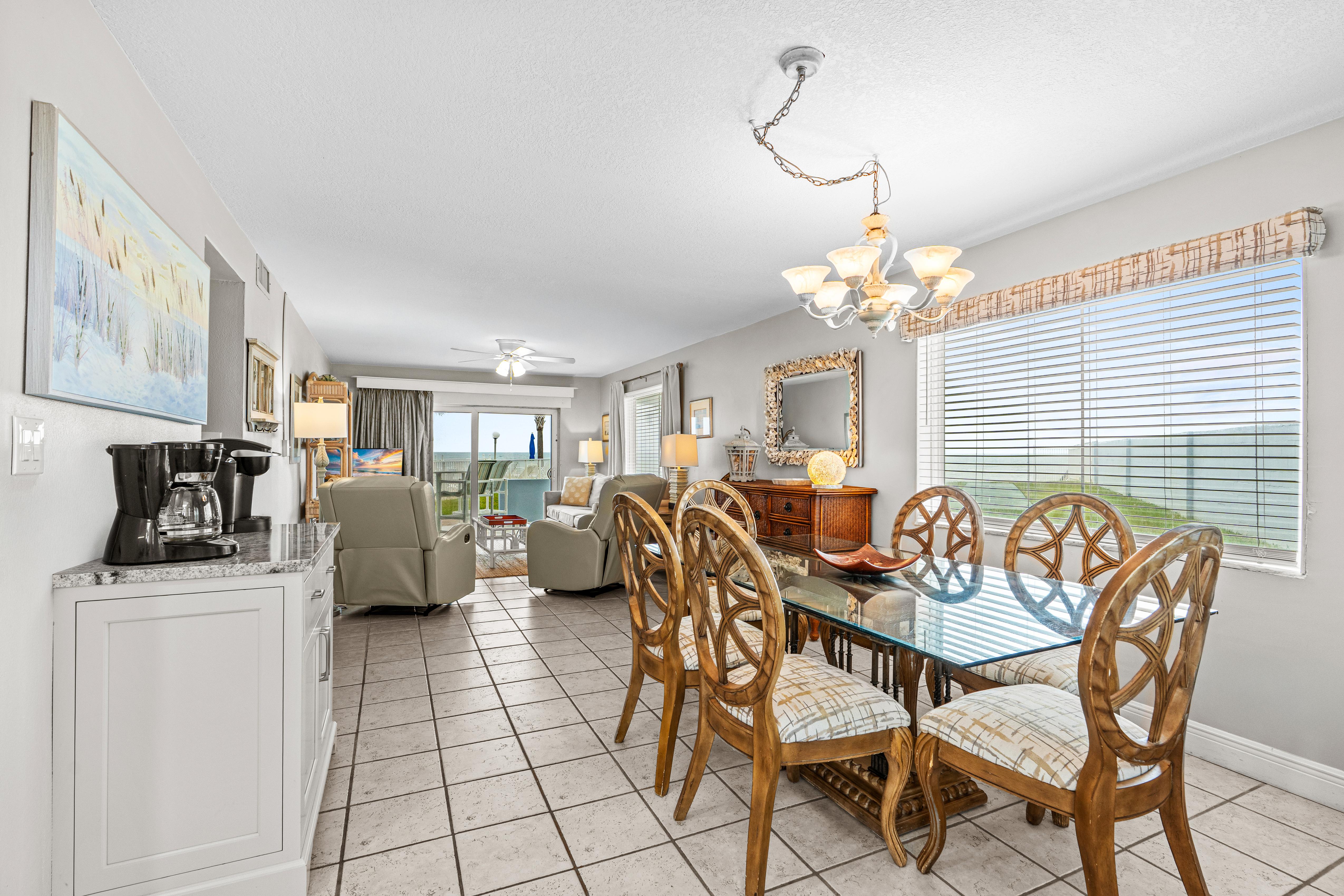 Luxury Beachfront Condo in Ormond-by-the-Sea