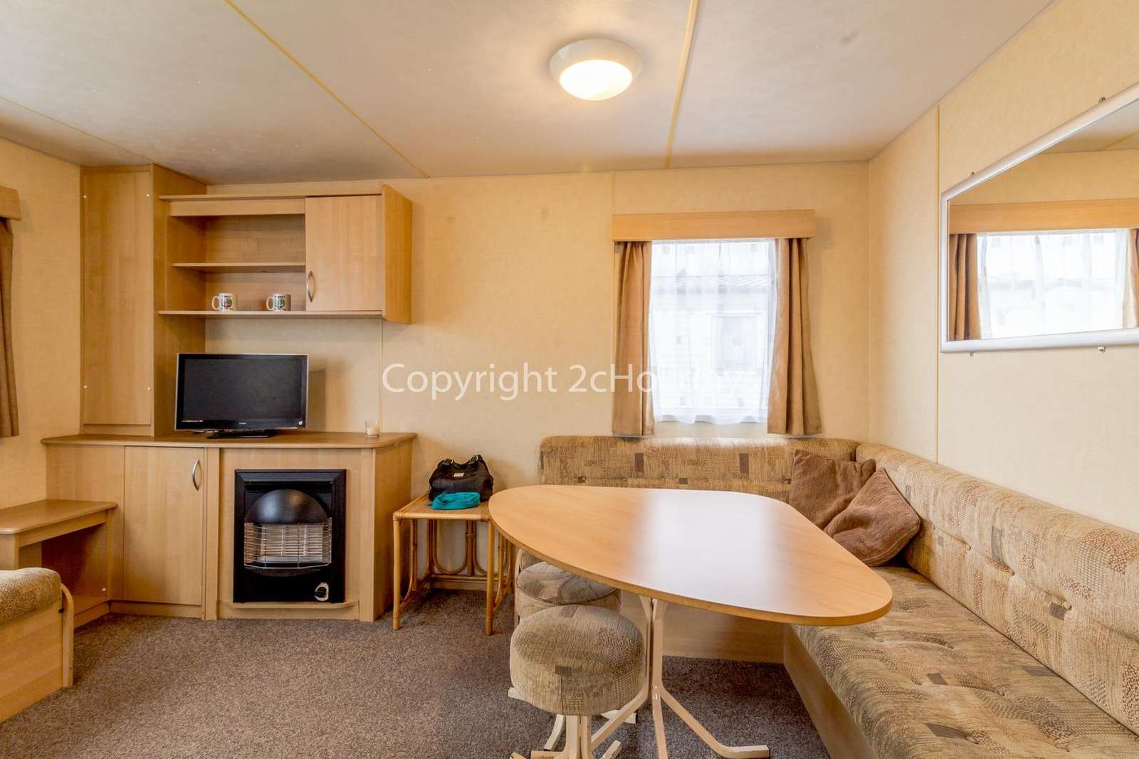 A great place to dine with your family or friends in this self-catering accommodation1