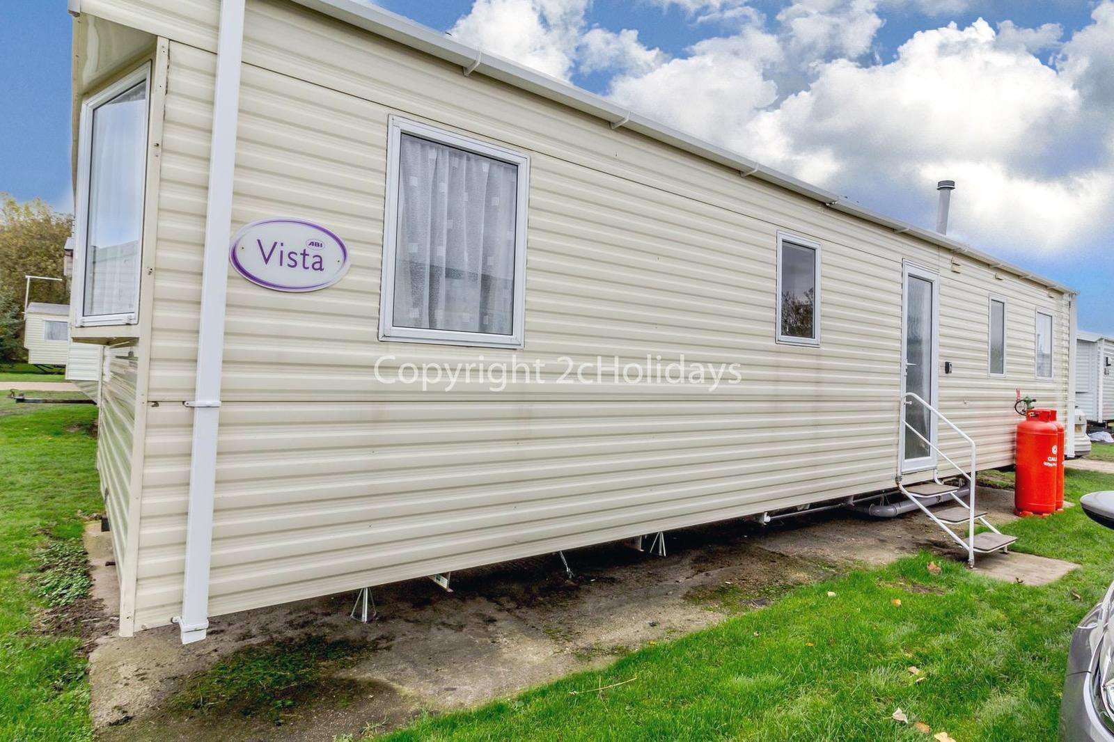 Great caravan sited on a brilliant family park!