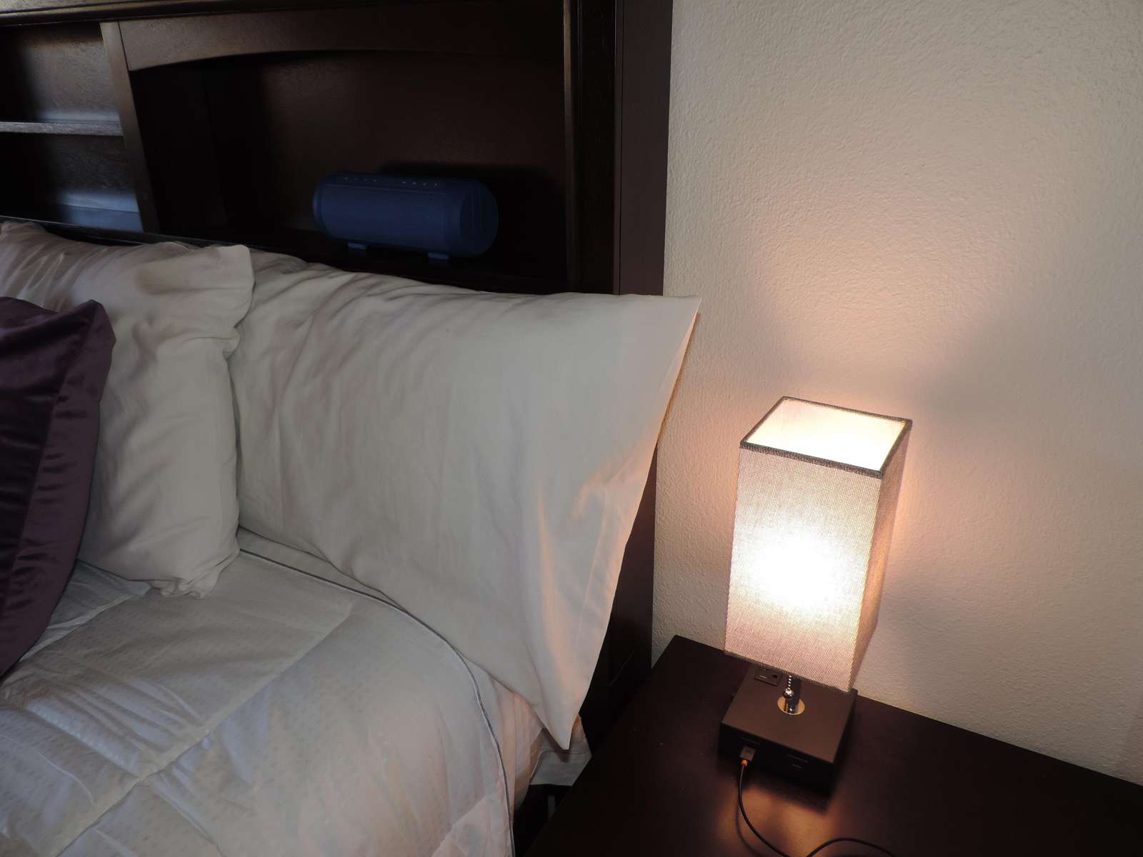 Both lamps have charging USB ports