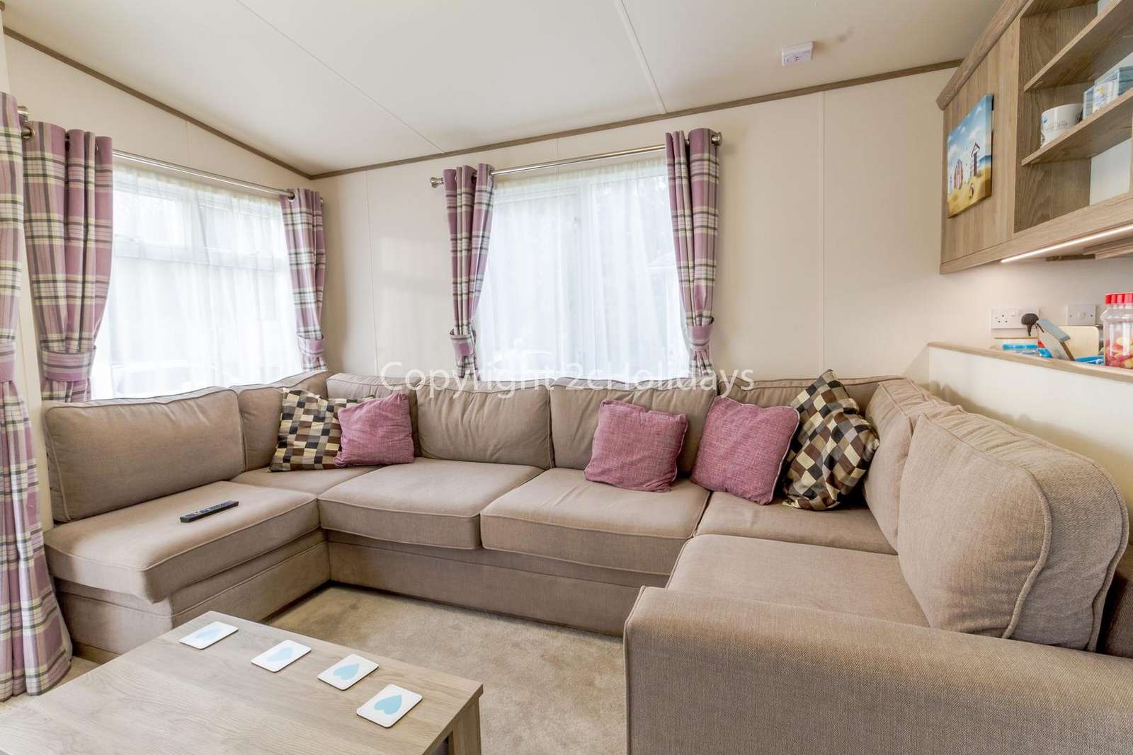 You can relax in this comfortable lounge!