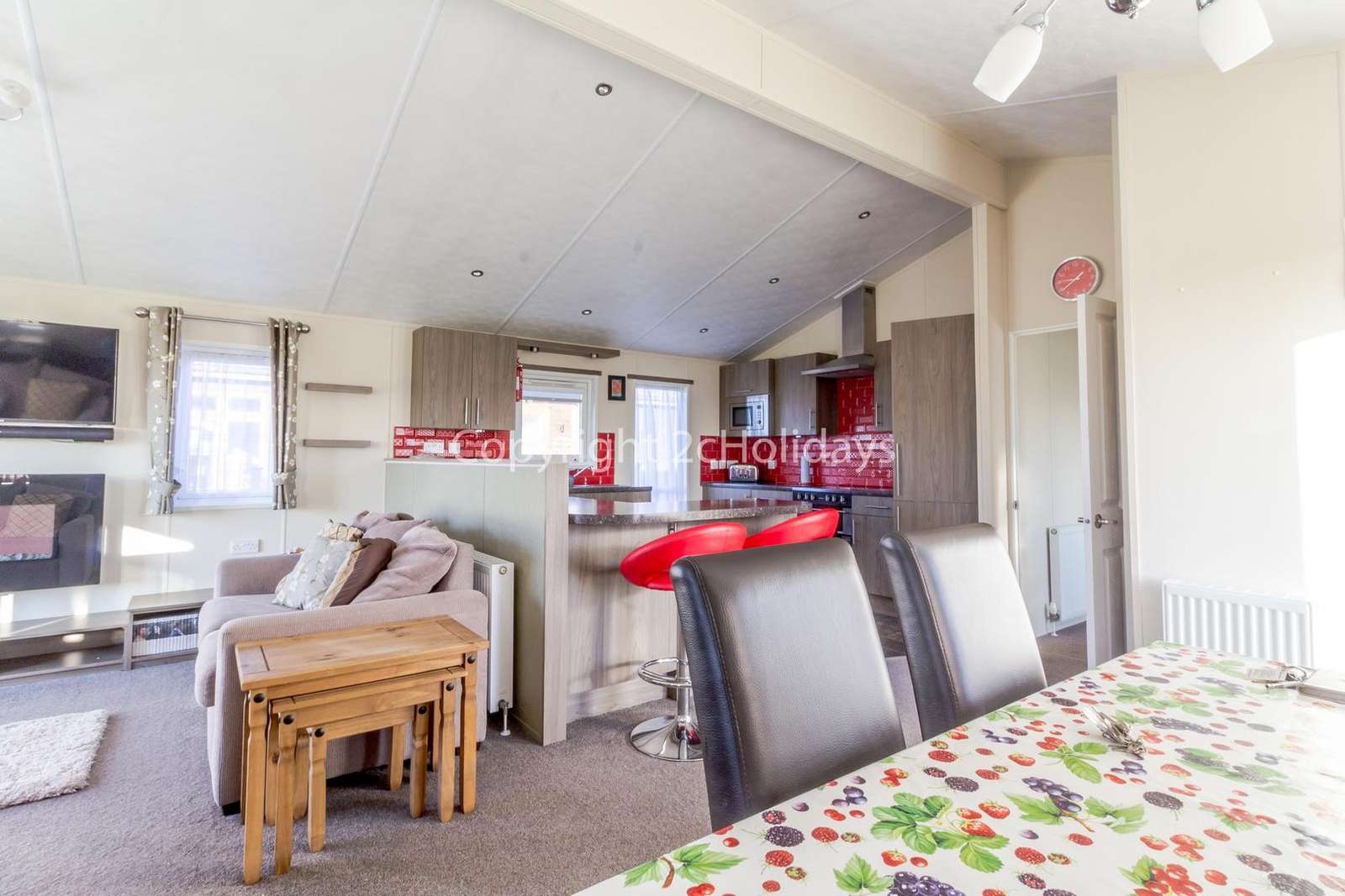 Perfect place to dine with family or friends in this self-catering accommodation!
