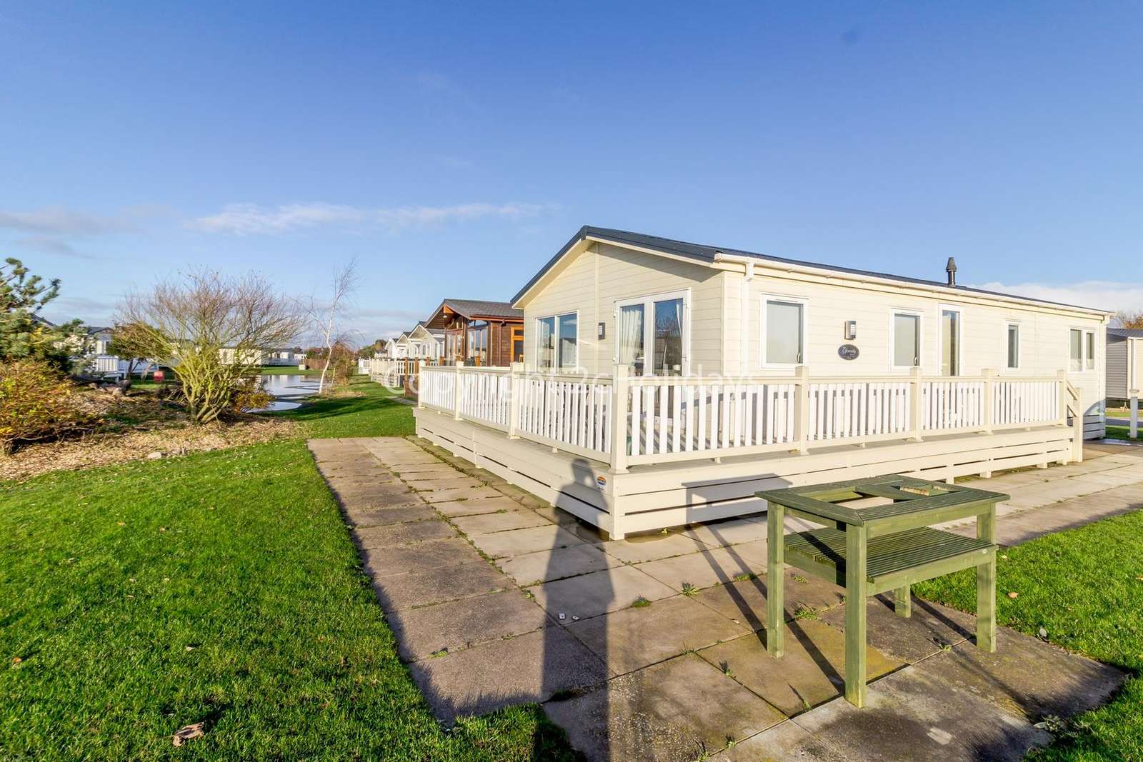 Outstanding accommodation with a gorgeous interior!