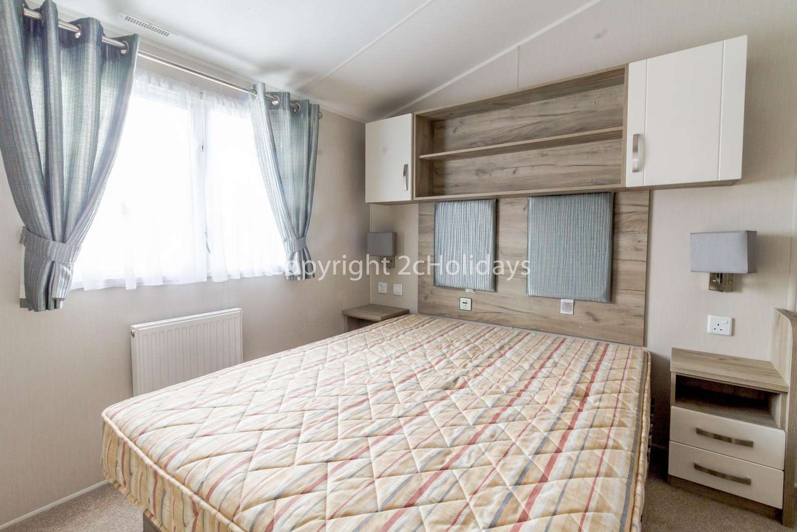 A great size master bedroom with plenty of storage and an en-suite!