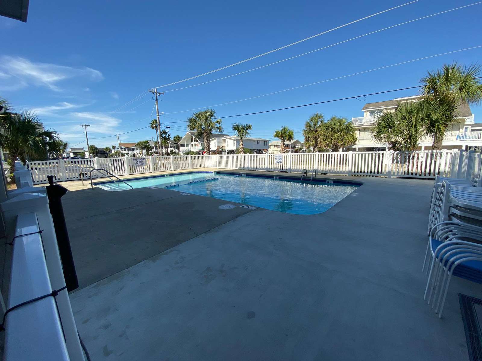 Pool and grilling areas, free parking, wifi, cable
