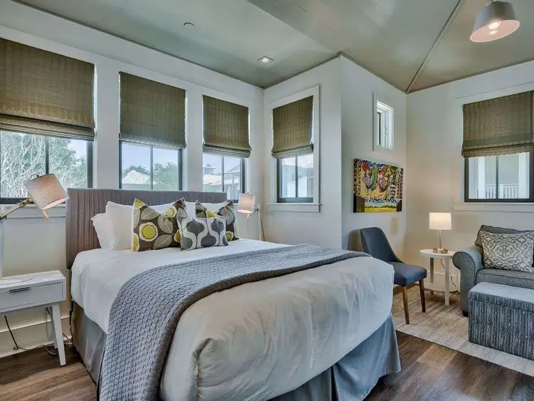 207 Wiggle – Carriage House Preview 0