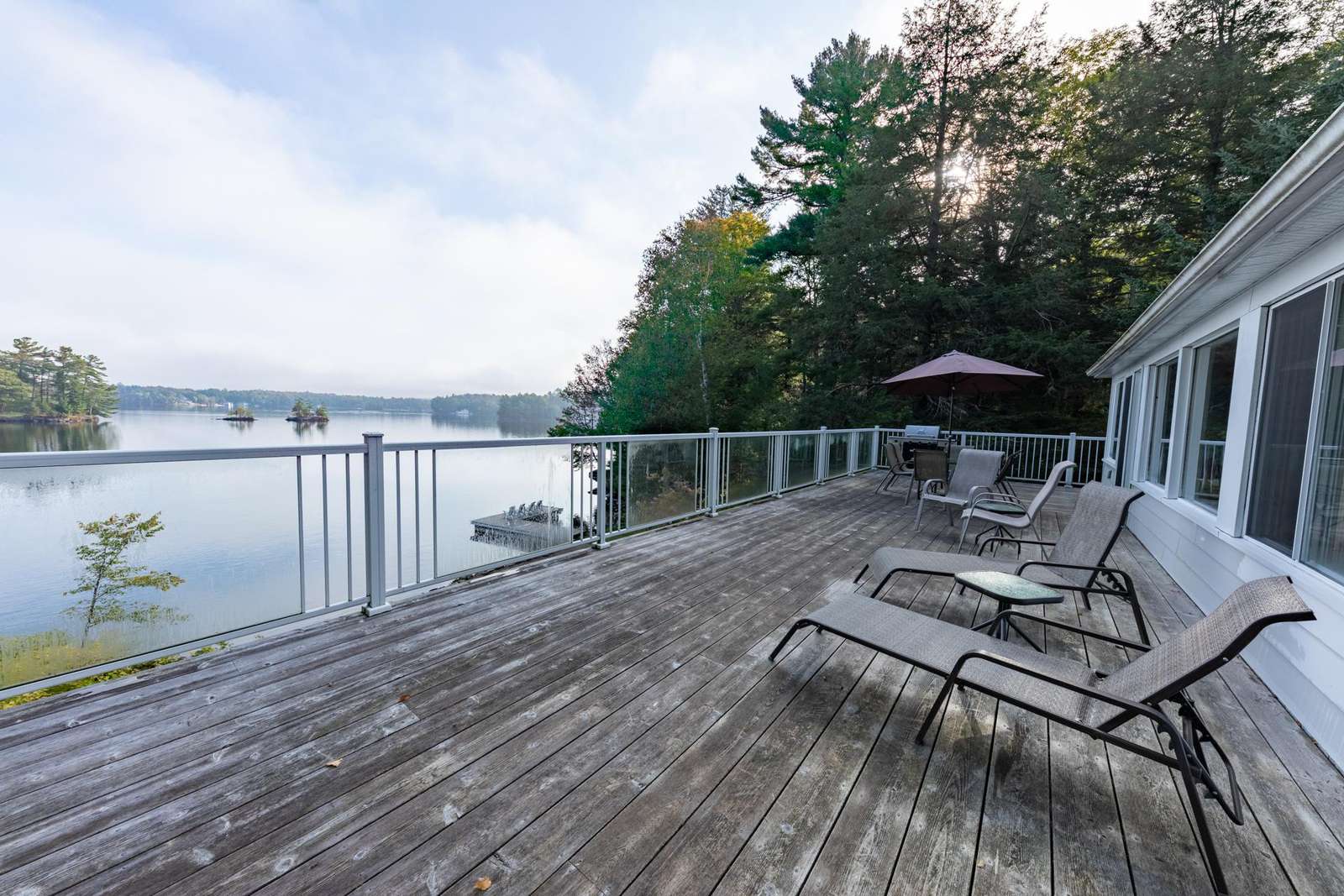 Upper Level Deck