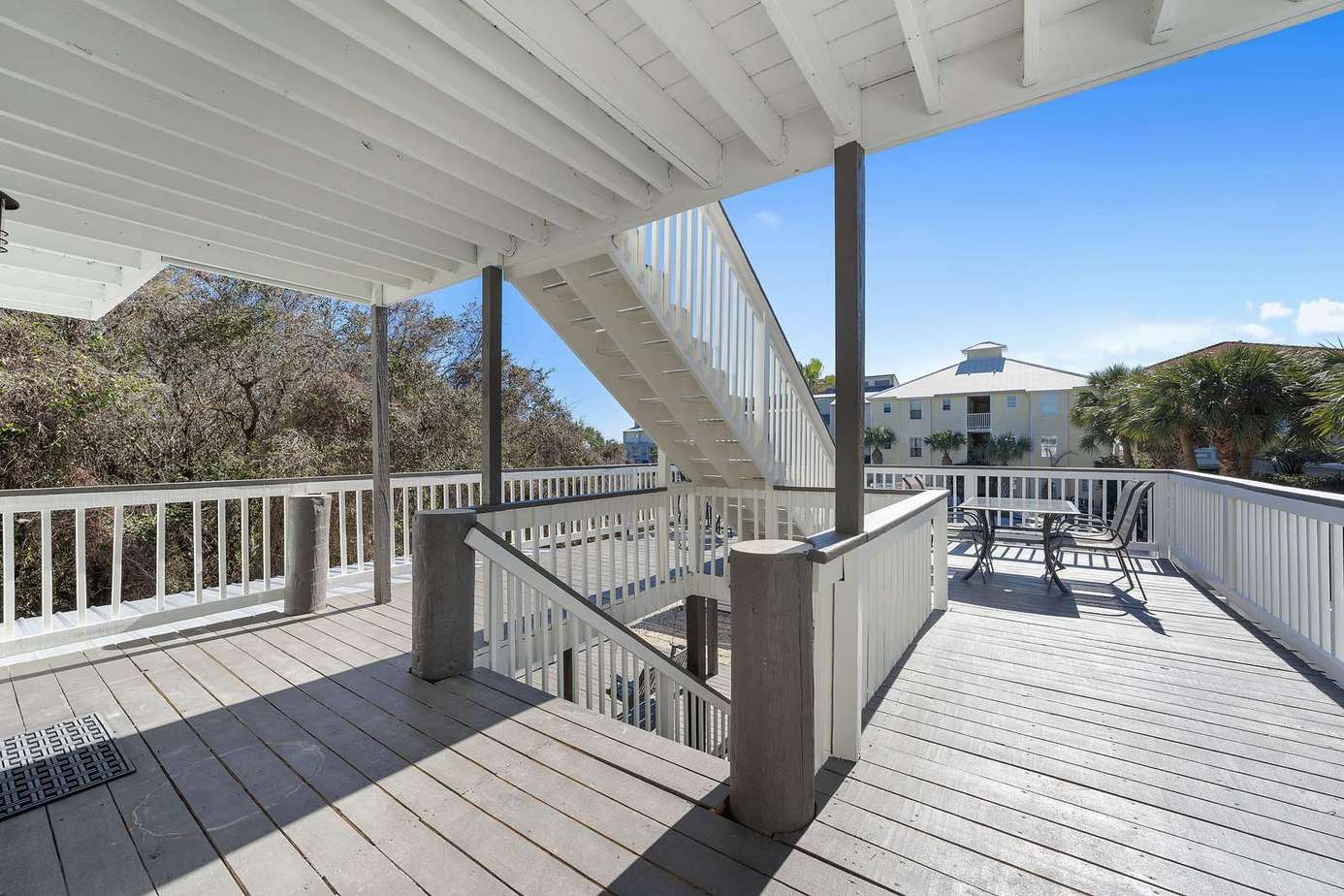 Rio Mar 4 | Coral