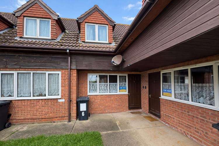 99006J⛱️ – Jasmines, 3 bed, 9 berth holiday cottage in Hemsby. Ruby rated. Preview 0