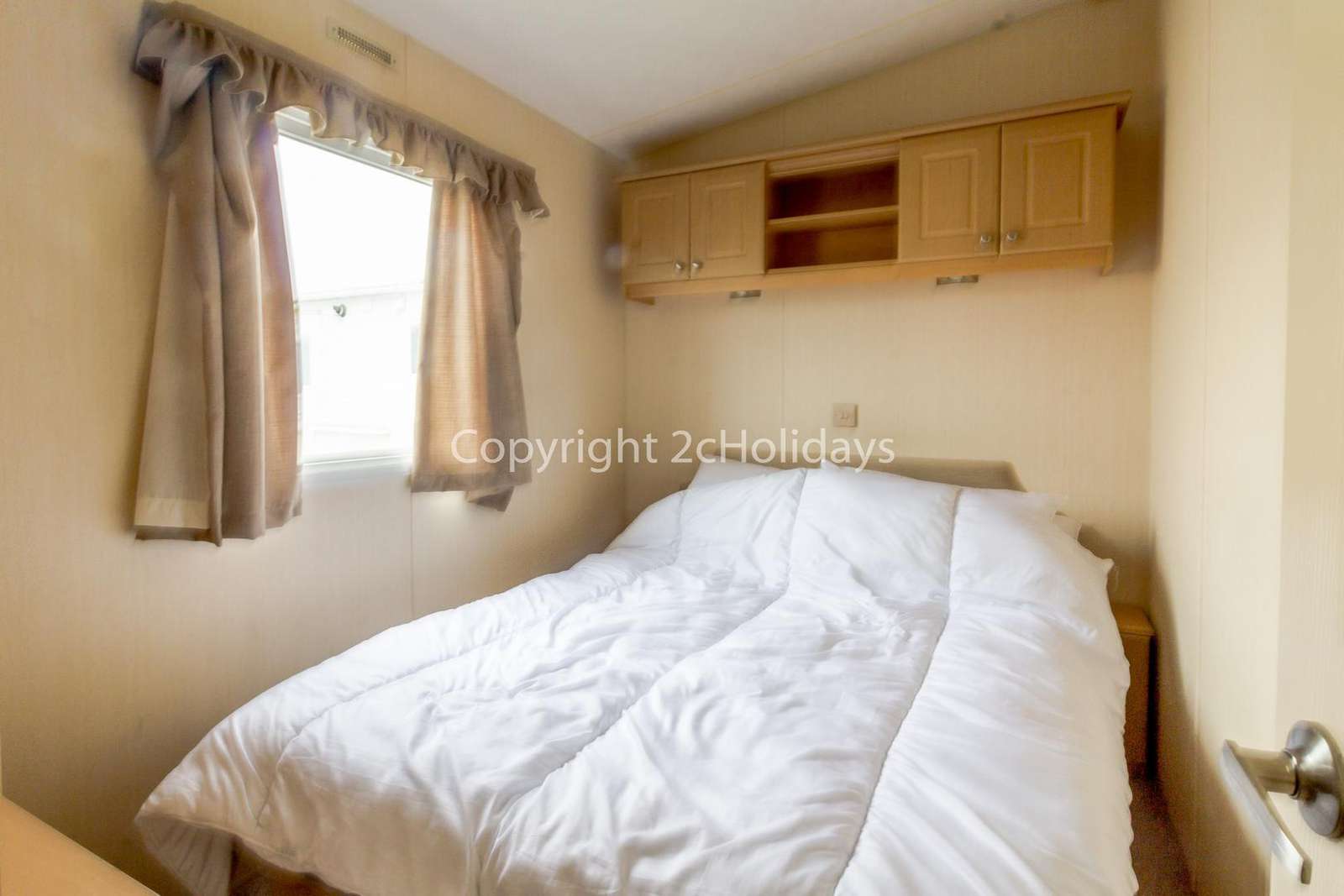 Great size master bedroom with storage space!