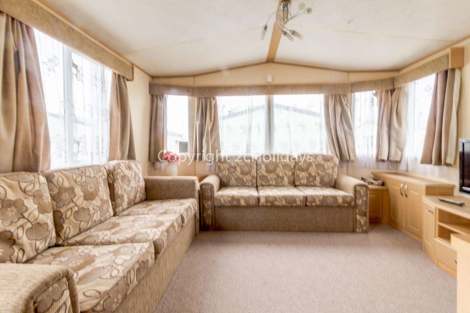 Spacious but cosy lounge with a double sofa bed