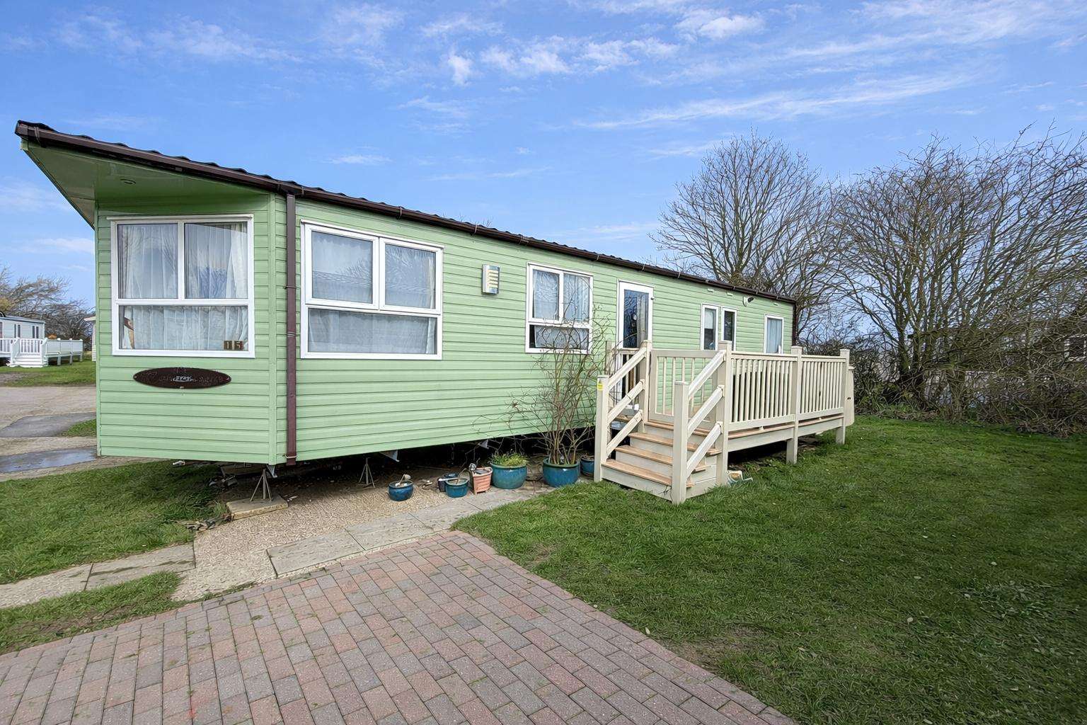 An ideal setting to relax and make the most of your time by the sea. - property
