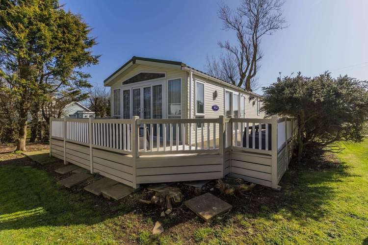 50001aM⛱️ – Magpie area, 3 bed, 8 berth caravan with decking, D/G and C/H. Diamond rated. Preview 0