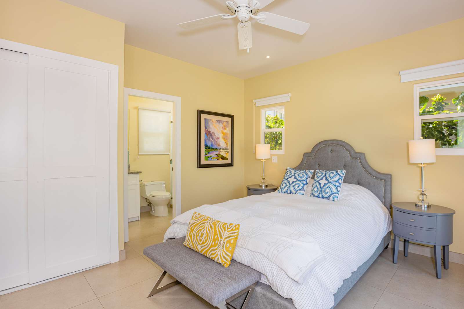 Guest Bedroom, queen bed, full bathroom
