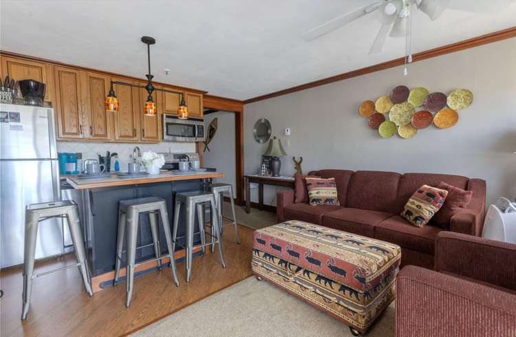 363 Mountain Lodge Preview 0