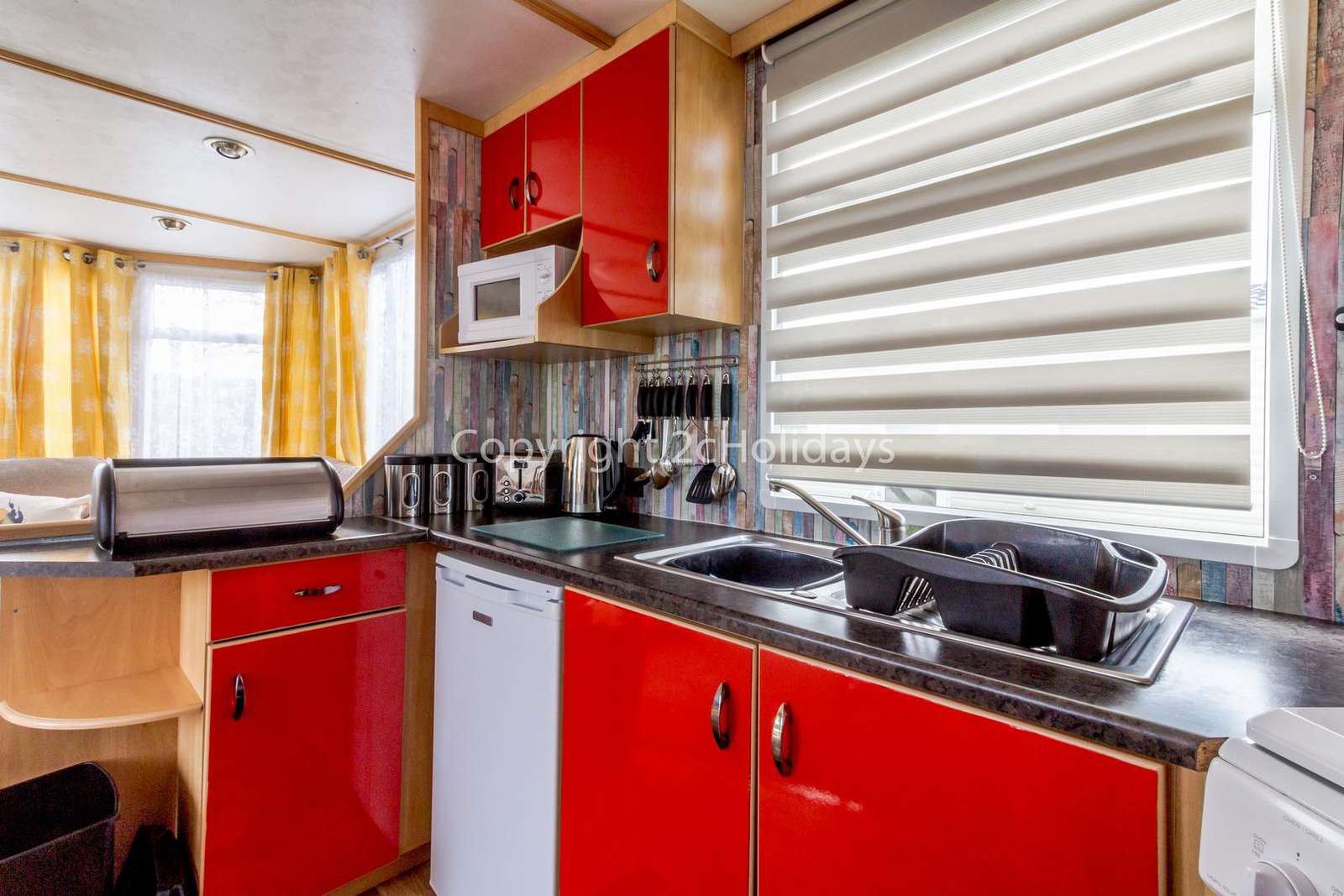 Fully equipped kitchen, perfect for self-catering accommodation!