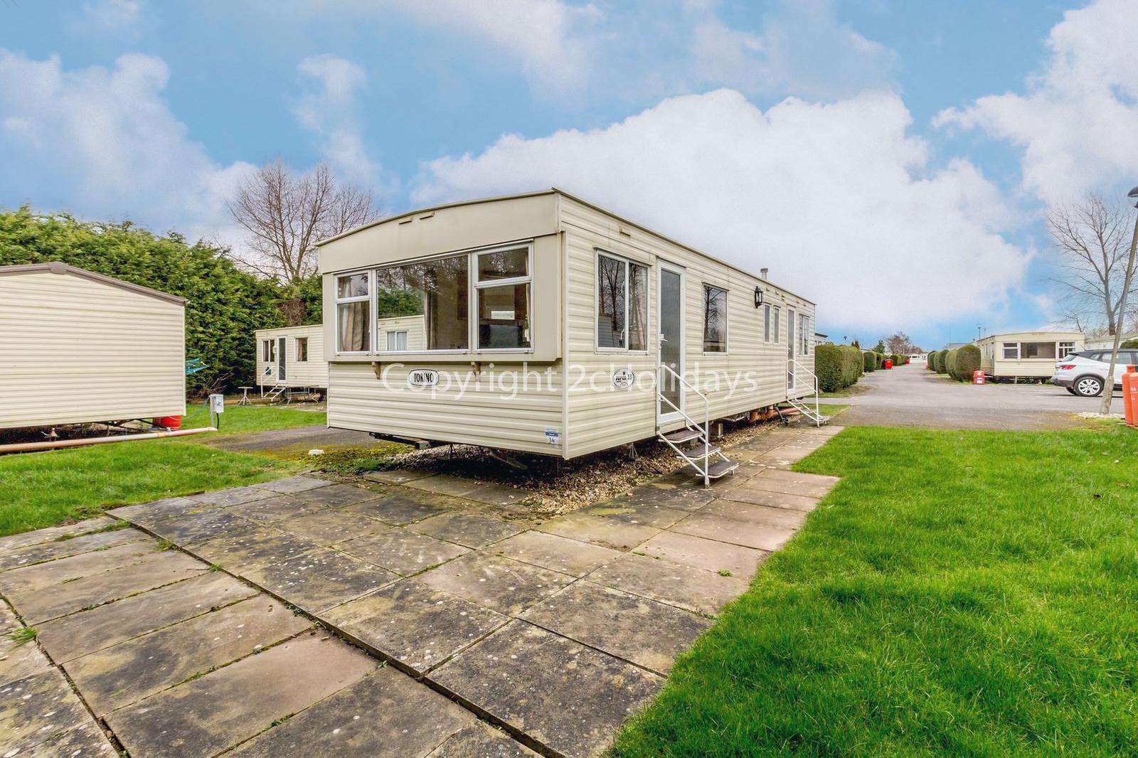 Homely caravan on a wonderful family park.