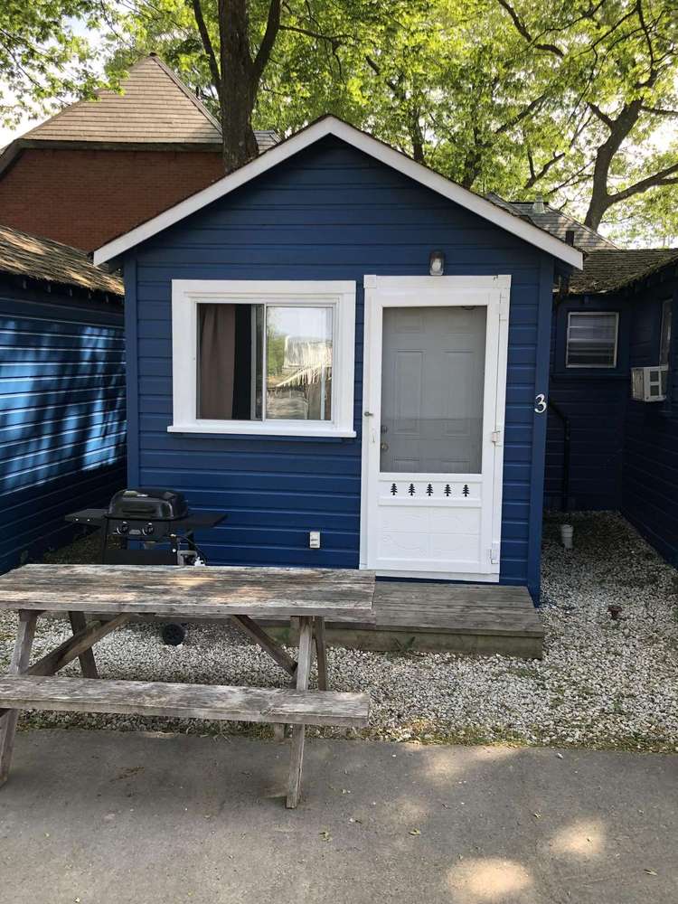 Dock Life Cottage 3 - Riverside, 1 Bedroom, Wasaga Preview 0
