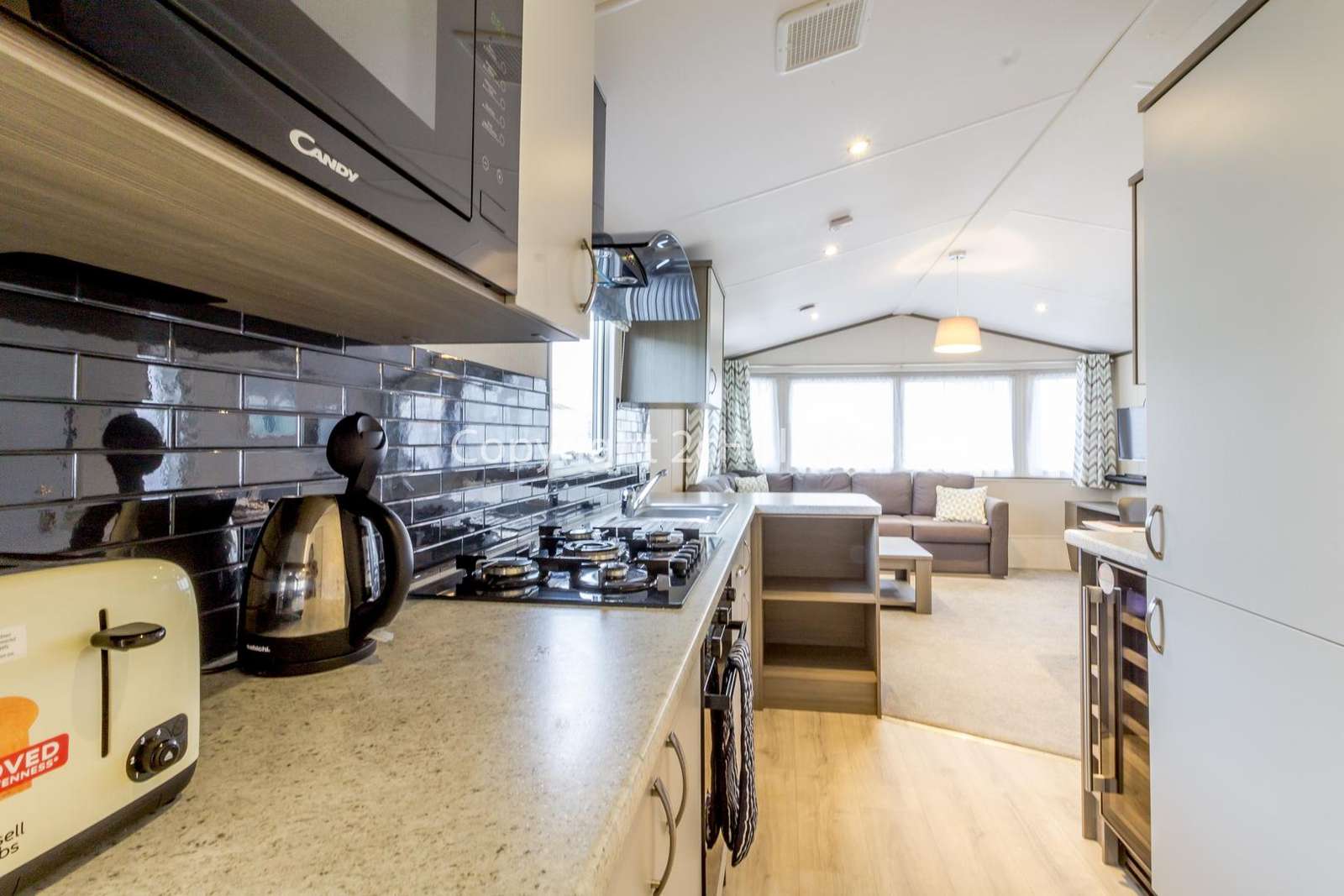 Spacious and modern caravan!