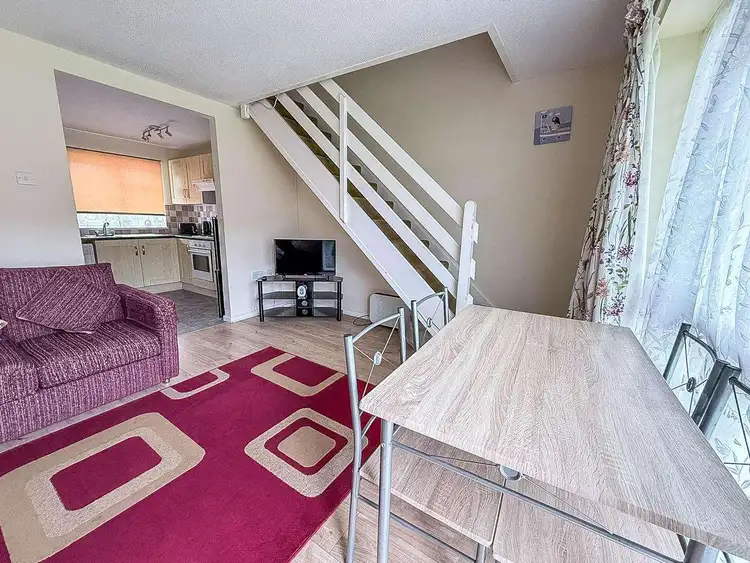 18201B⭐ – Bermuda, 3 bed, 6 berth chalet with D/G & electric heaters. Ruby rated. Preview 5