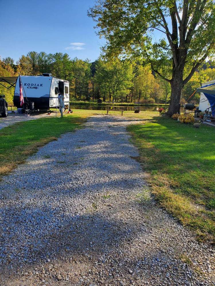 Site #43 (30 amp/Motorhome ONLY – no travel trailers due to the configuration of the site) Buddy Sit Preview 0
