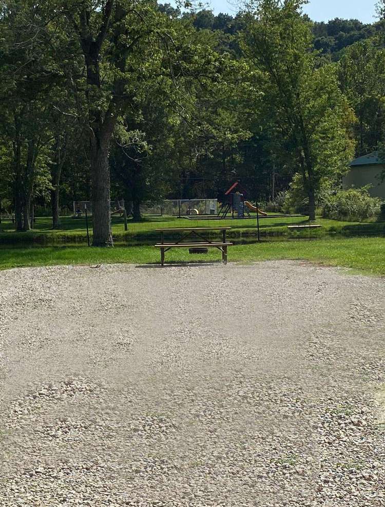 Site #57 (30 amp/Motorhome ONLY – no travel trailers due to configuration of the site) Preview 0