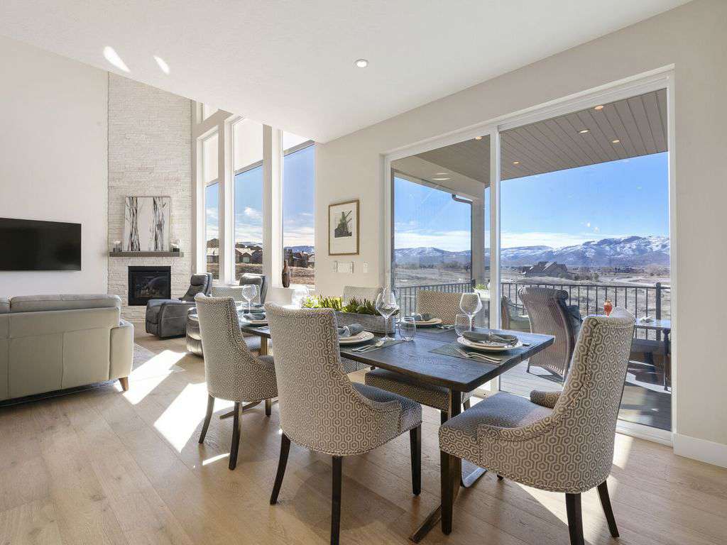 Dining area and deck
