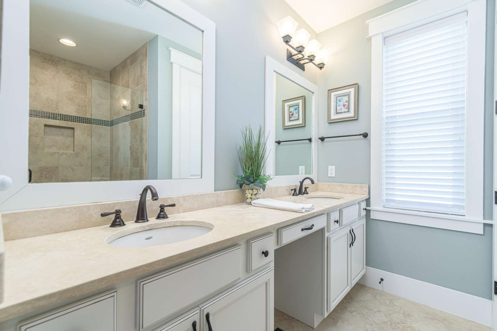 2nd floor king bath